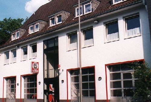 1957 - heute Das heutige Ger&auml;tehaus an der B236
